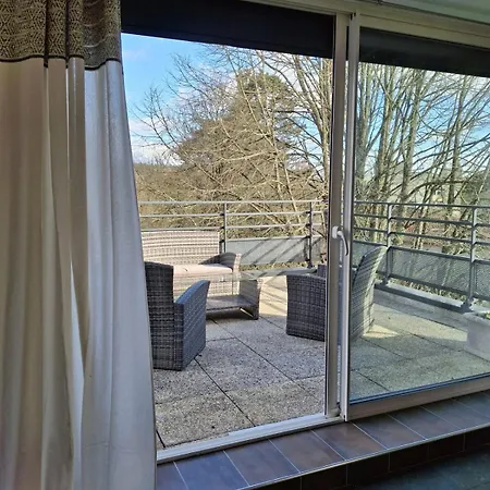 Duplex Familial Lumineux Avec Grande Terrasse Semesterbostad