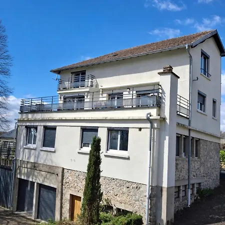 Duplex Familial Lumineux Avec Grande Terrasse * Le Rouget